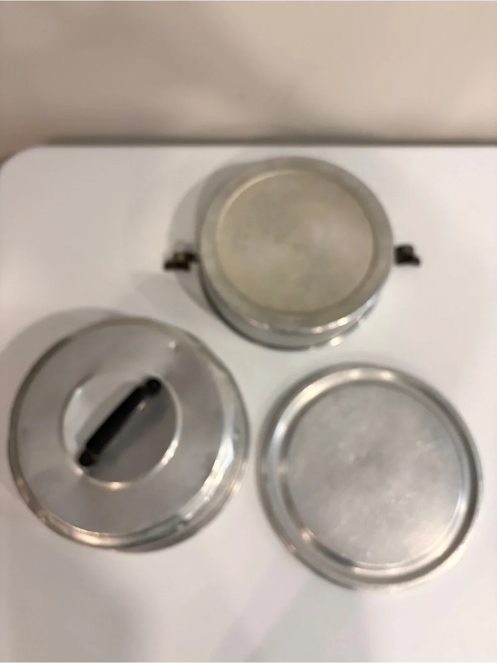 Vintage Regal Ware Aluminum Cake and Pie Carrier